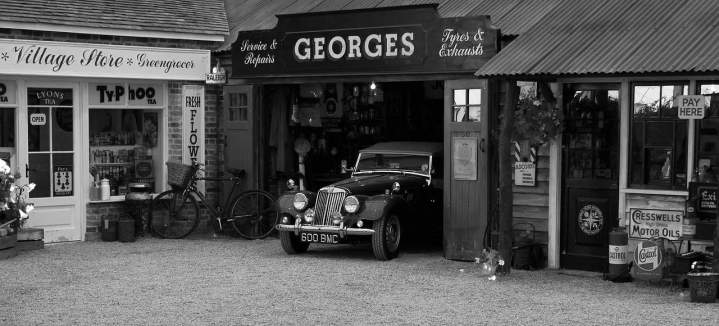 vintage car 376539 1280